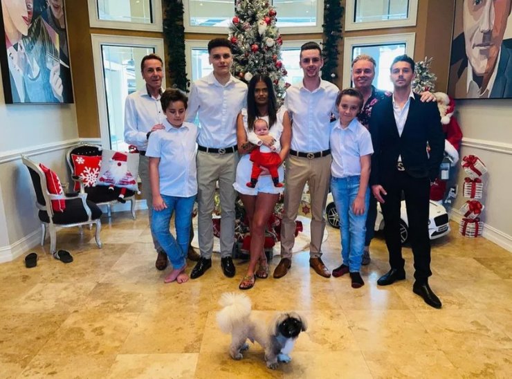 Дрюитт-Бэрлоу, семья, гей-пара