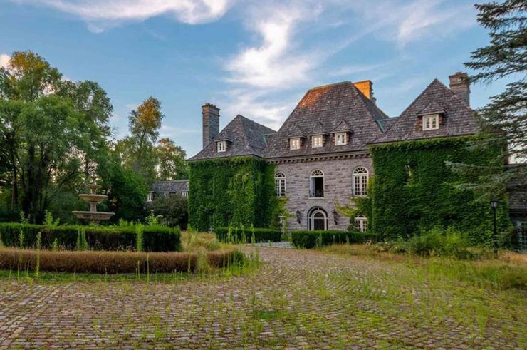 Найдорожчий будинок у Канаді зрівняли із землею бульдозером, чому знесли особняк