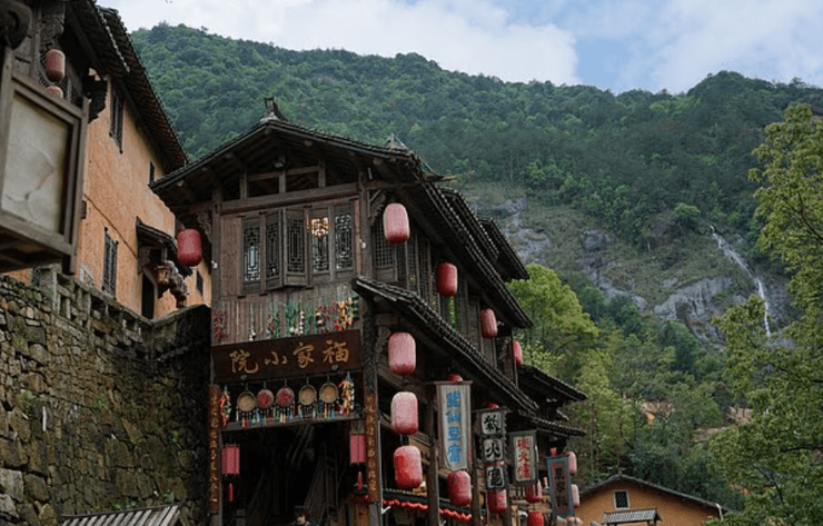 Долина Ванксянь, заброшенный карьер