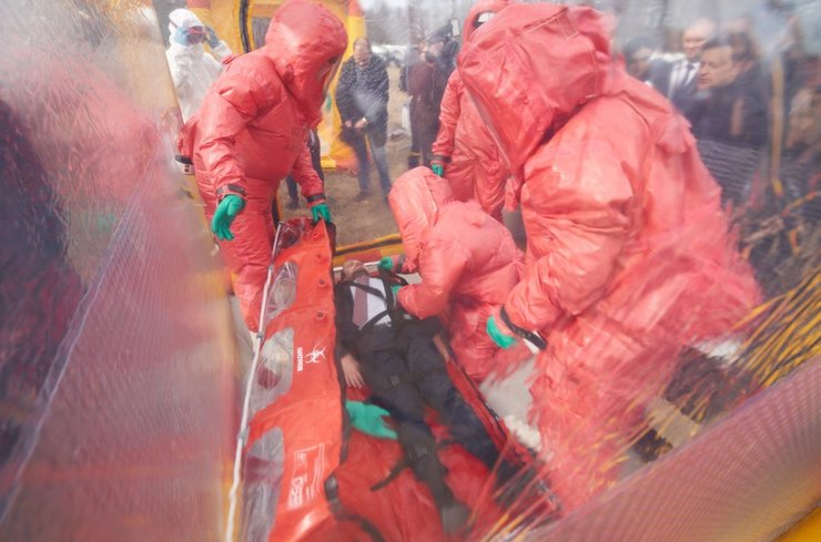 вертолет, аэромедицинская бригада, госпитализация, коронавирус