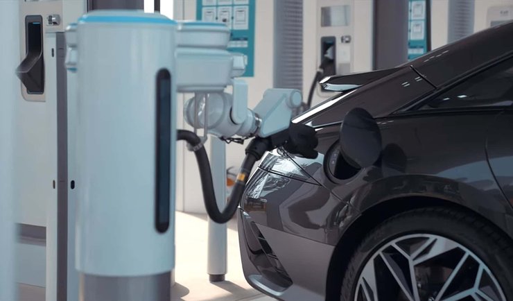 робот зарядник авто, зарядная станция, Зарядные роботы, электромобили Hyundai