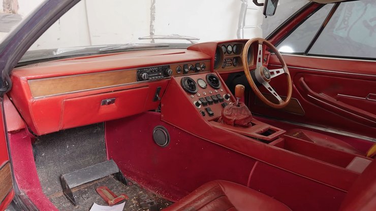 Lamborghini Espada, Lamborghini Espada 1971, заброшенные авто, суперкар Lamborghini