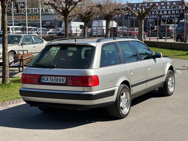 Audi 100 S4