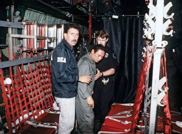 Американські військові та Мануель Нор'єга