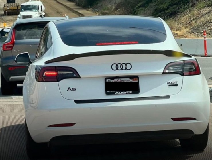 Tesla audi
