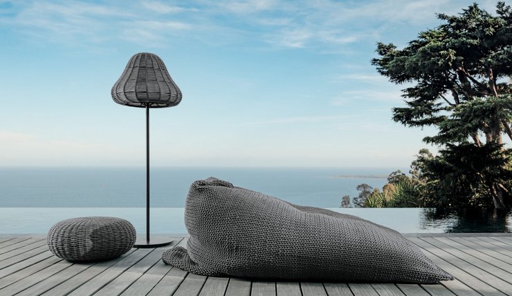 уличный торшер, освещение открытого пространства