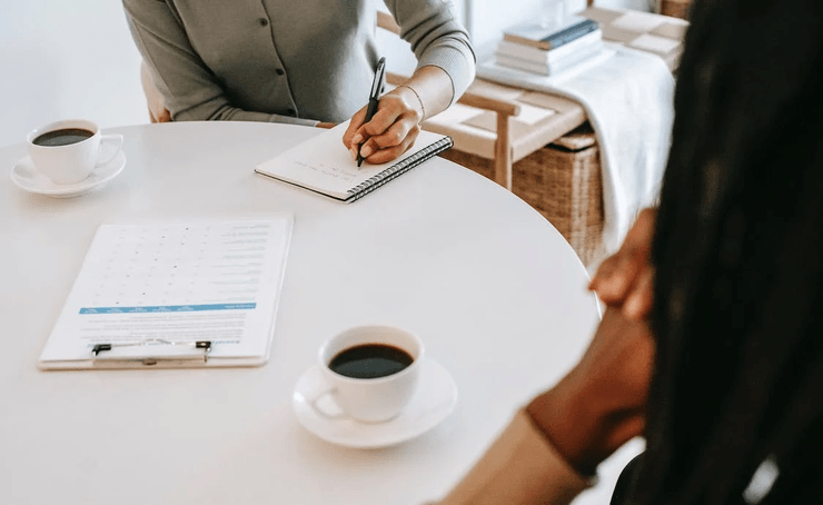 Собеседование, люди, работа, кофе, офис, Собеседование, как пройти собеседование, тесты при собеседовании, тесты при устройстве на работу, тест чашка кофе, офисное пространство, чашка с кофе, секретный тест для HR, секреты HR, проверка HR