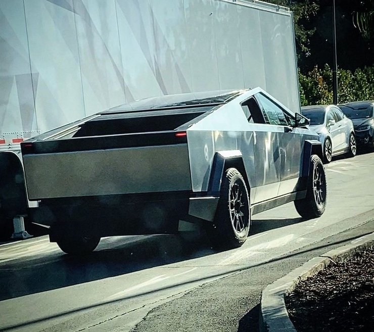 Пикап Tesla Cybertruck, Tesla Cybertruck 2024, Tesla Cybertruck, новая Tesla Cybertruck, электромобиль Tesla Cybertruck