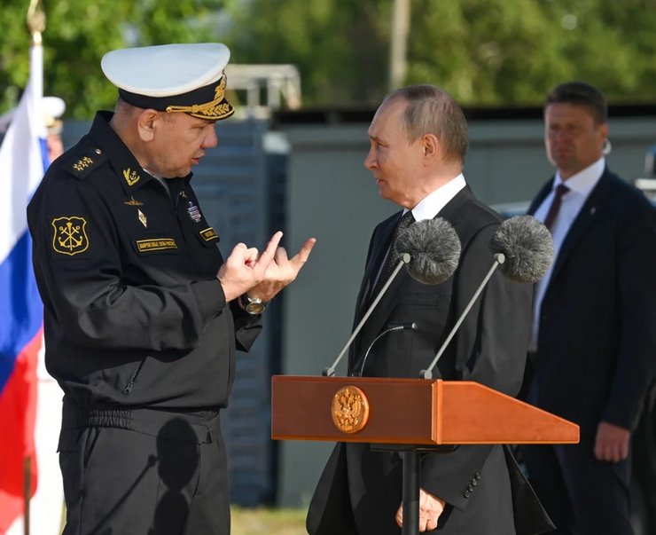 Моисеев и Путин на заводе Севмаш