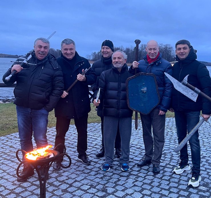 Аваков, Гордон, Шустер, день народження Шустера, фотографія мем, мем Гордон