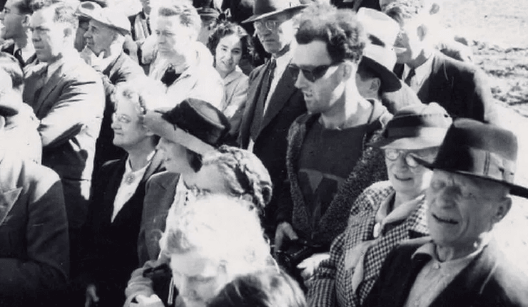 Путешественник во времени, теория заговора, хипстер, мужчина из будущего, модник на фото 1941 года, старинное фото,