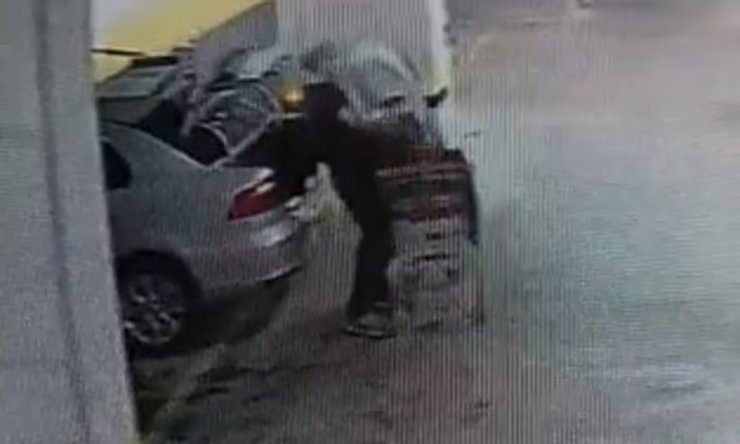 Чоловік ховає тіло, закохана пара, селфі, вбивство, гучне вбивство, збиралися одружитися, викинув тіло, звинуватили у вбивстві,