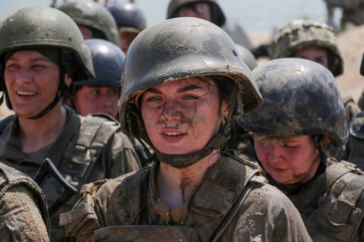 Військовий облік для жінок, жінки в армії, військовий облік для жінок, жінки військкомат, жінки військовозобов'язані, українки військовий облік