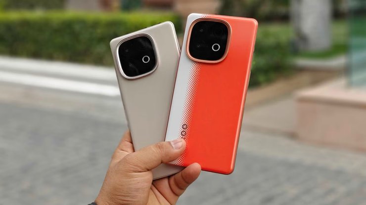 Смартфони iQOO Neo 10