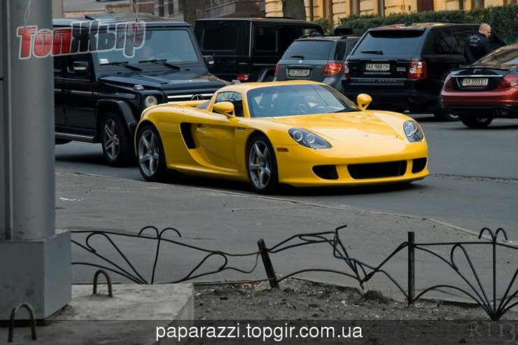 Бугатті Вейрон у Києві, суперкари України, Bugatti Veyron, Ferrari SF90 Stradale, Jaguar XJ220, Porsche carrera GT