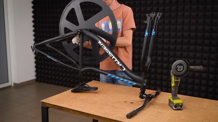 Велосипед на гусеницах