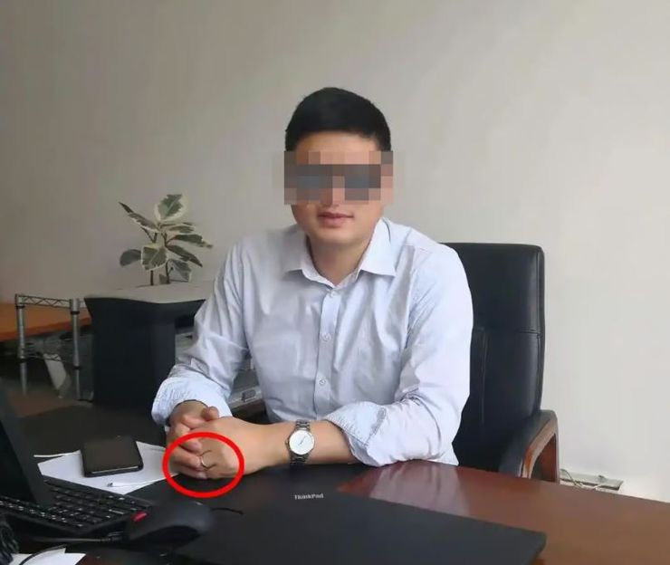 Аспирантку поймали на измене с женатым преподавателем, ее обиженный парень подготовил презентацию