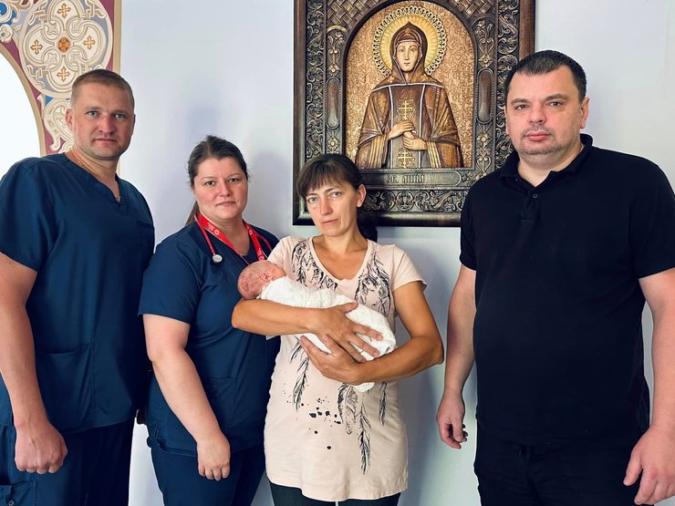 Галина Карп'як та лікарі