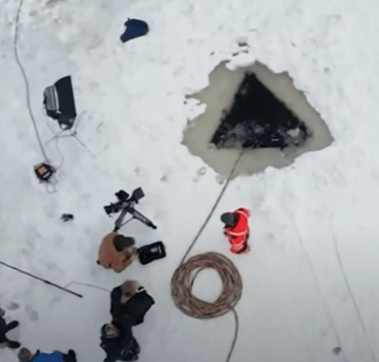 Підводний апарат, апарат NASA, пошуки НЛО, космічний корабель, замерзле озеро, літальний апарат, пошуки під водою