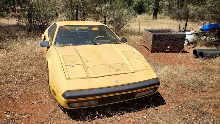 суперкар Ferrari 328 GTB, Ferrari 328, Ferrari 328 1988, суперкар Ferrari, покинуті авто