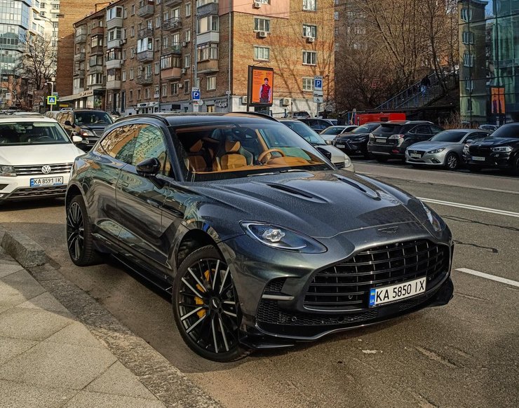 Aston Martin DBX707, елітні авто, найдорожчі авто в Україні