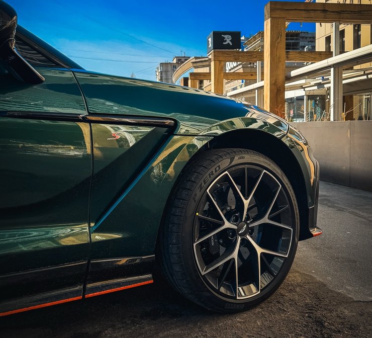 диски Aston Martin DBX S