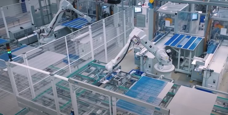 Завод солнечных панелей в Китае