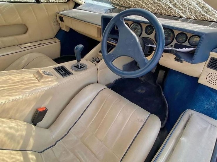 салон Lamborghini, Lamborghini Countach, суперкар Lamborghini, покинуті авто