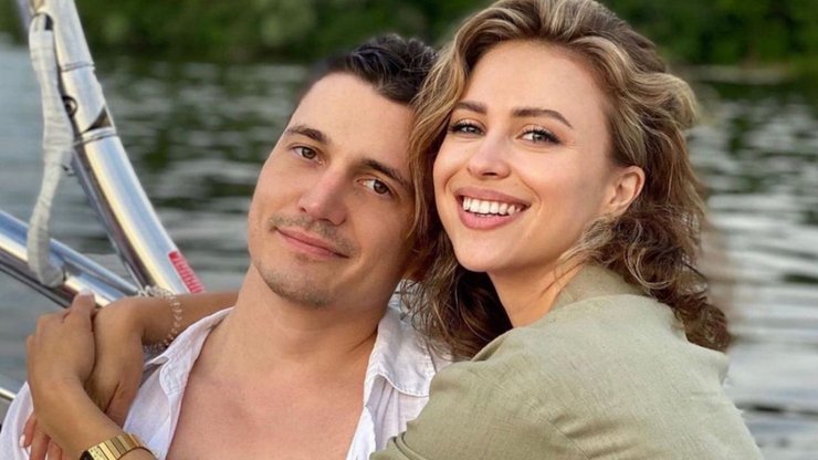 Маремуха з ексчоловіком Як виглядає ексчоловік Маремухи