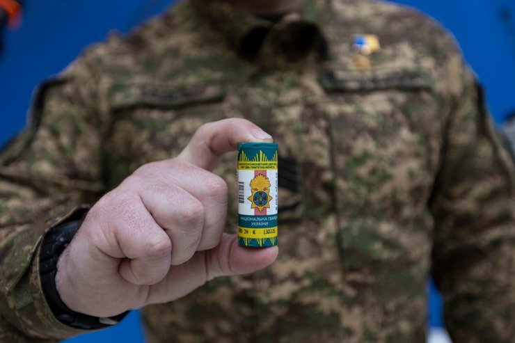 монета национальная гвардия Украины, новая оборотная памятная монета, ролик монет Национальная гвардия Украины, новые 10 грн