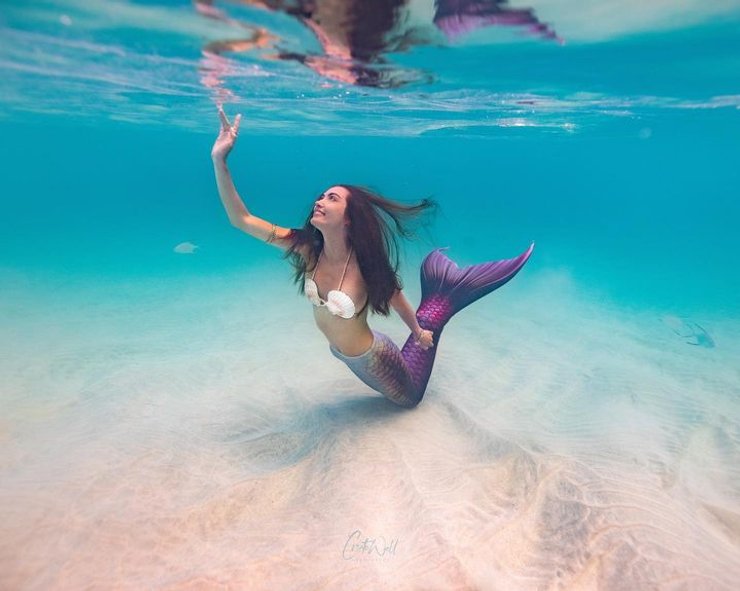 Фелиция Флаэрти, русалка, работа русалкой