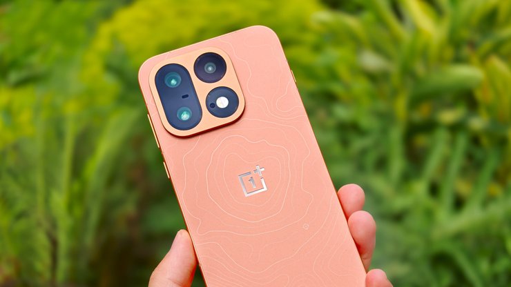 Телефон OnePlus 16