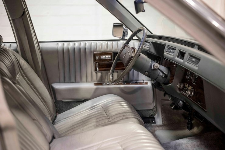 Cadillac Seville 1977, Cadillac Seville, Элвис Пресли, авто Элвиса Пресли