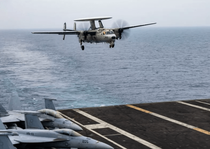 літак радар, Advanced Hawkeye