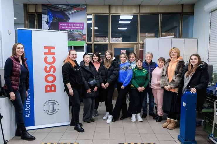 Bosch долучається до програми S.T.A.R:  компанія підтримує розвиток технічної освіти для українок