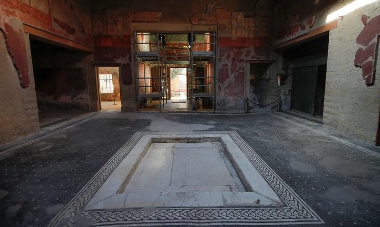 Будинок Двохсотліття, Геркуланум