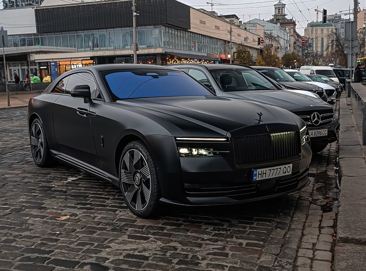 Rolls-Royce Spectre, новые суперкары, роскошные авто, самые дорогие авто в Украине