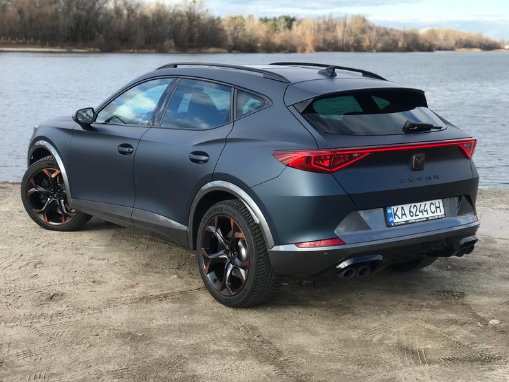 CUPRA Formentor новий кросовер, cupra тест драйв, екстер'єр CUPRA Formentor VZ, зовнішність CUPRA Formentor