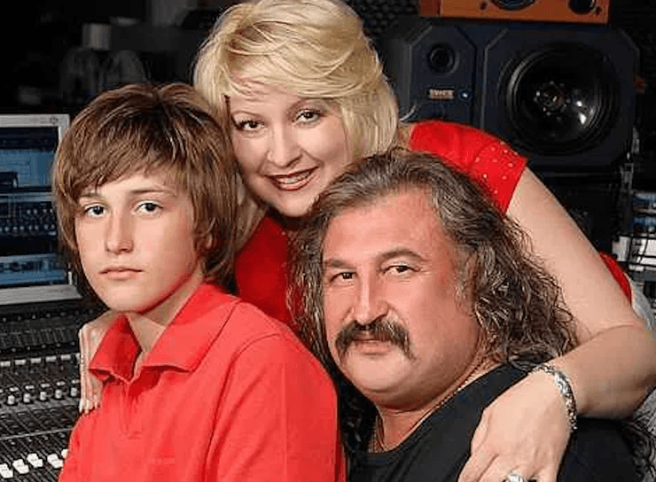 Степан Гига семья