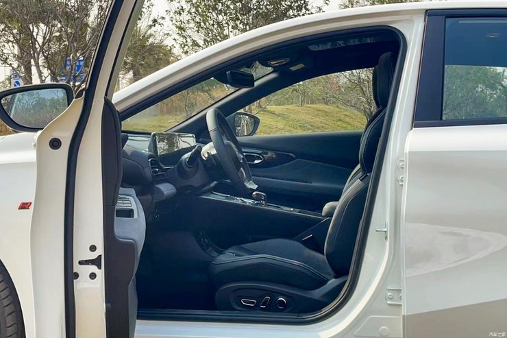 GAC Shadow Leopard R, GAC Shadow Leopard, GAC Empow, седан GAC, новый GAC Shadow Leopard