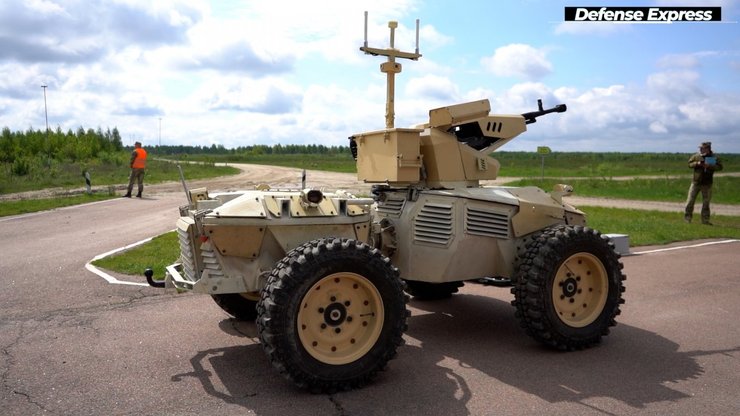 украинский боевой дрон