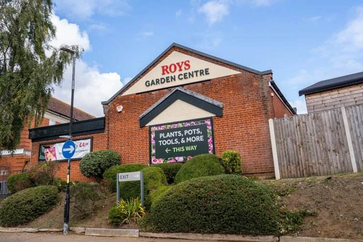 Садовый центр "Roys" в селе Ховетон