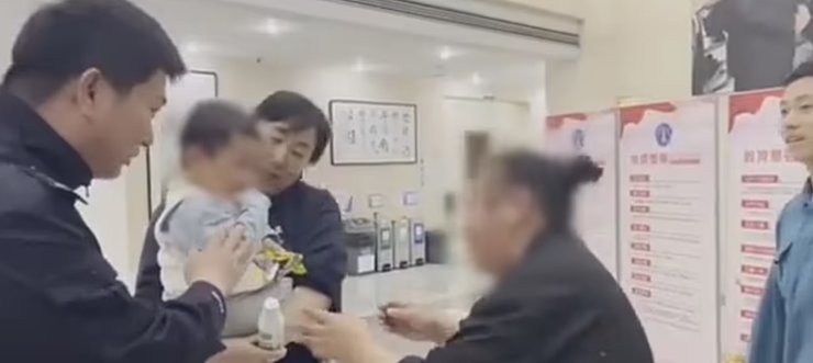 дитина, торгівля дітьми, продаж дітей, Китай