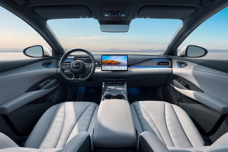 Салон BYD Seal 06