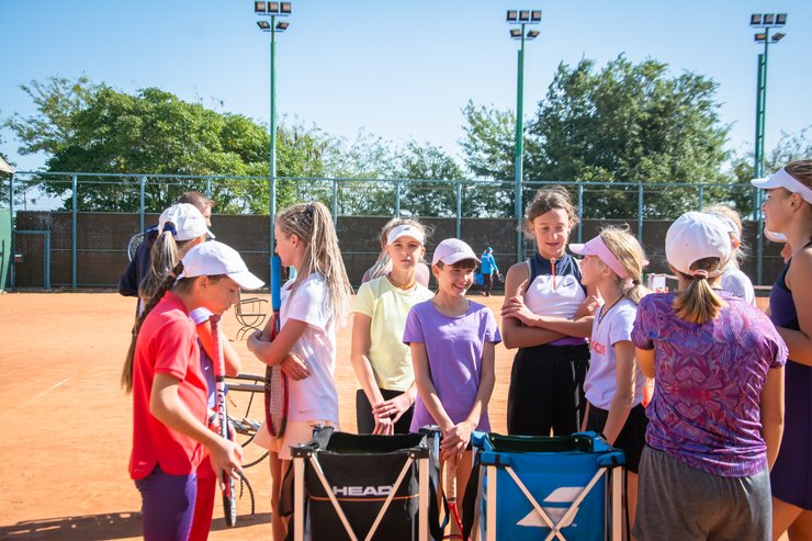 Элина Свитолина фонд детский лагерь