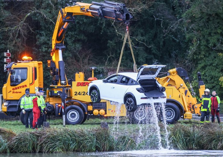 Lancia Ypsilon, новые авто, авто 2024 года, новые автомобили