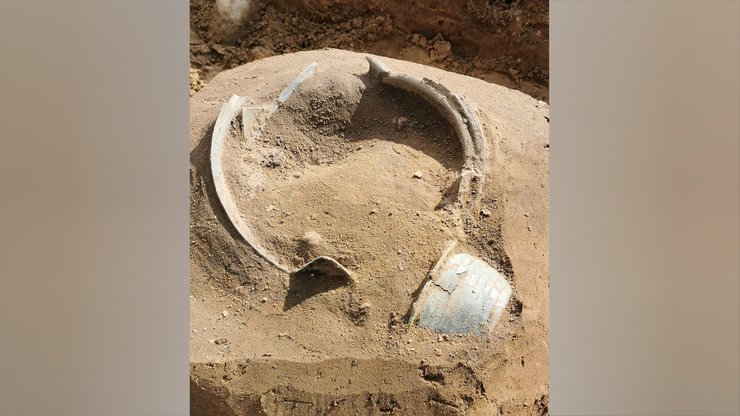 Артефактам 1700 лет