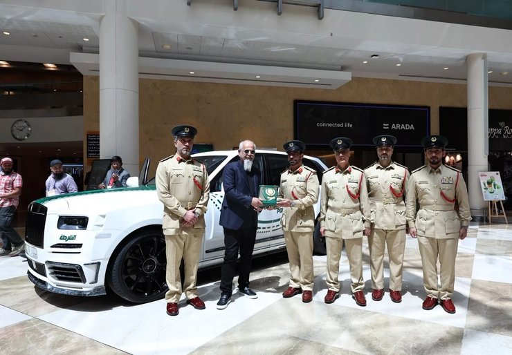 полиция дубая роллс-ройс, Rolls-Royce Cullinan, Rolls-Royce Cullinan Mansory, полицейский Rolls-Royce, тюнинг Rolls-Royce, кроссовер Rolls-Royce
