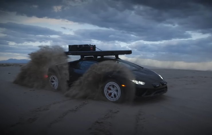 новый Lamborghini Huracan Sterrato