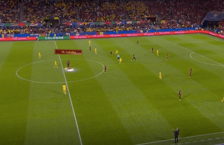 Ромелу Лукаку відкривається під пас де Брейне